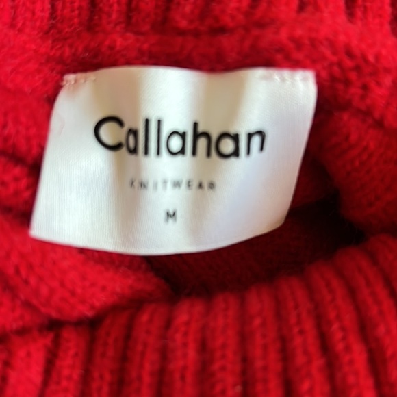 🔹 Callahan Knitwear Oversized Sleeveless Turtleneck Sweater - Picture 4 of 5